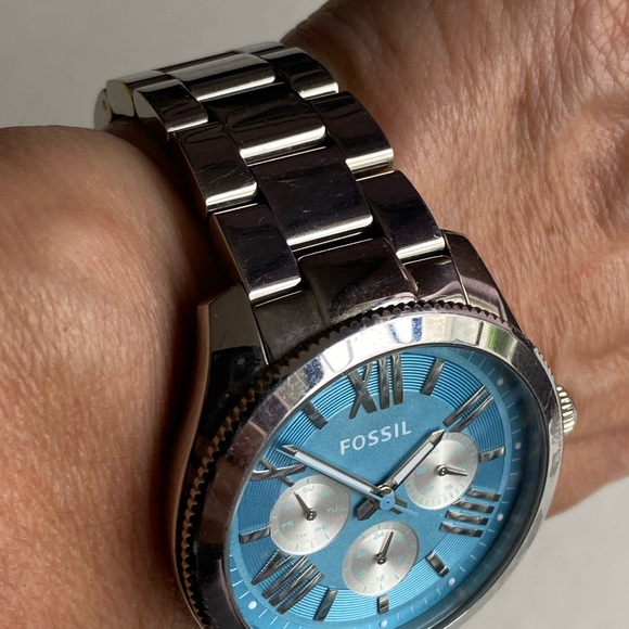 Fossil Chronograph Blue Dial Watch Unisex Round Silver Bracelet AM 4547 - Picture 4 of 9